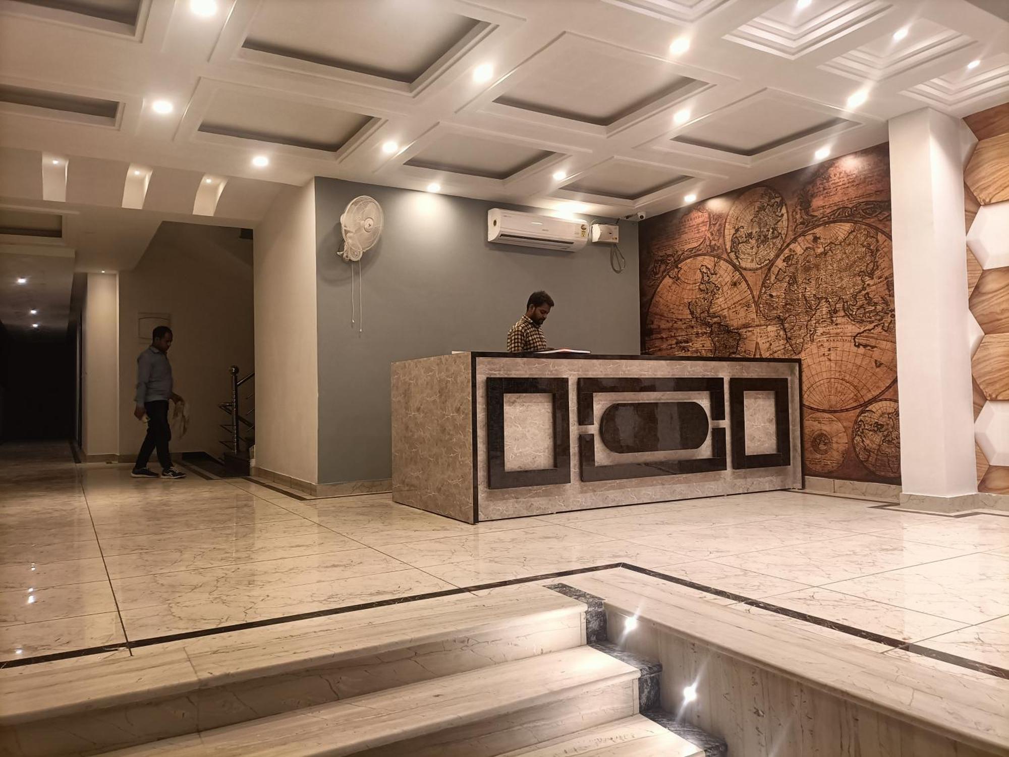 Hotel Vista Premium Tark A Family Hotel Near Igi Airport Delhi نيودلهي المظهر الخارجي الصورة